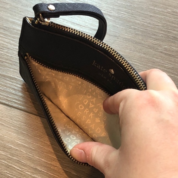 Kate Spade Bee Mika’s Pond Black Saffiano Leather Wristlet/Wallet - Picture 6 of 10